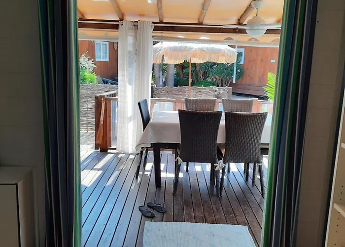 Ramatuelle, De Pampelonne, La Toison D Or Tropez 4d05 *